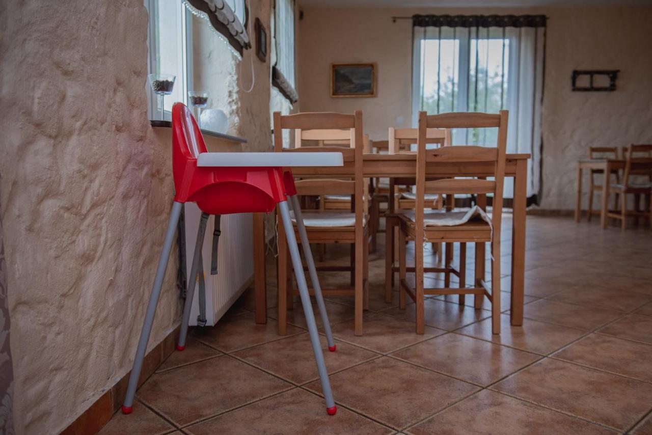 Dworek Debina - Idealny Dla Rodzin I Przyjaciol - Wspolna Sala Do Biesiadowania , Plaza Przyjazna Psom Exteriér fotografie