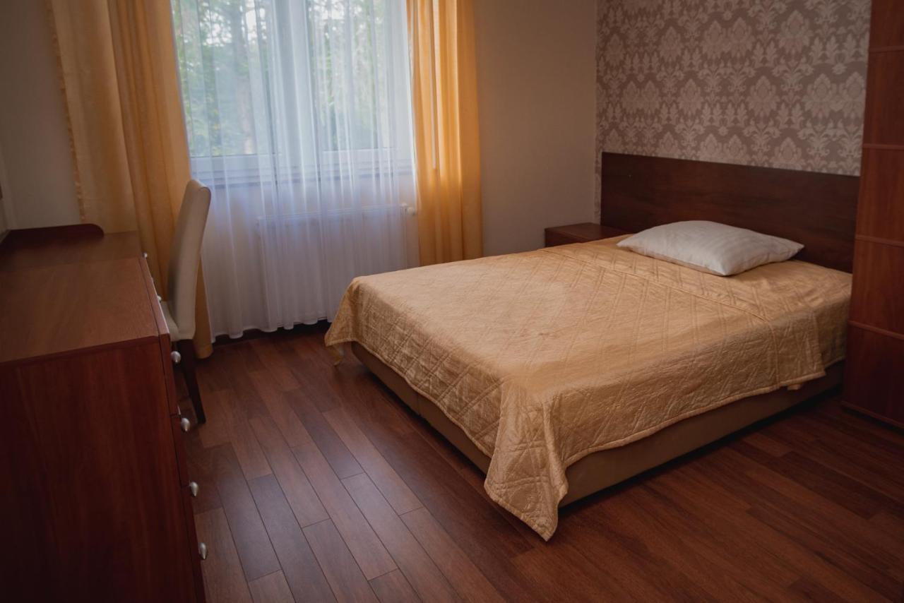 Dworek Debina - Idealny Dla Rodzin I Przyjaciol - Wspolna Sala Do Biesiadowania , Plaza Przyjazna Psom Exteriér fotografie